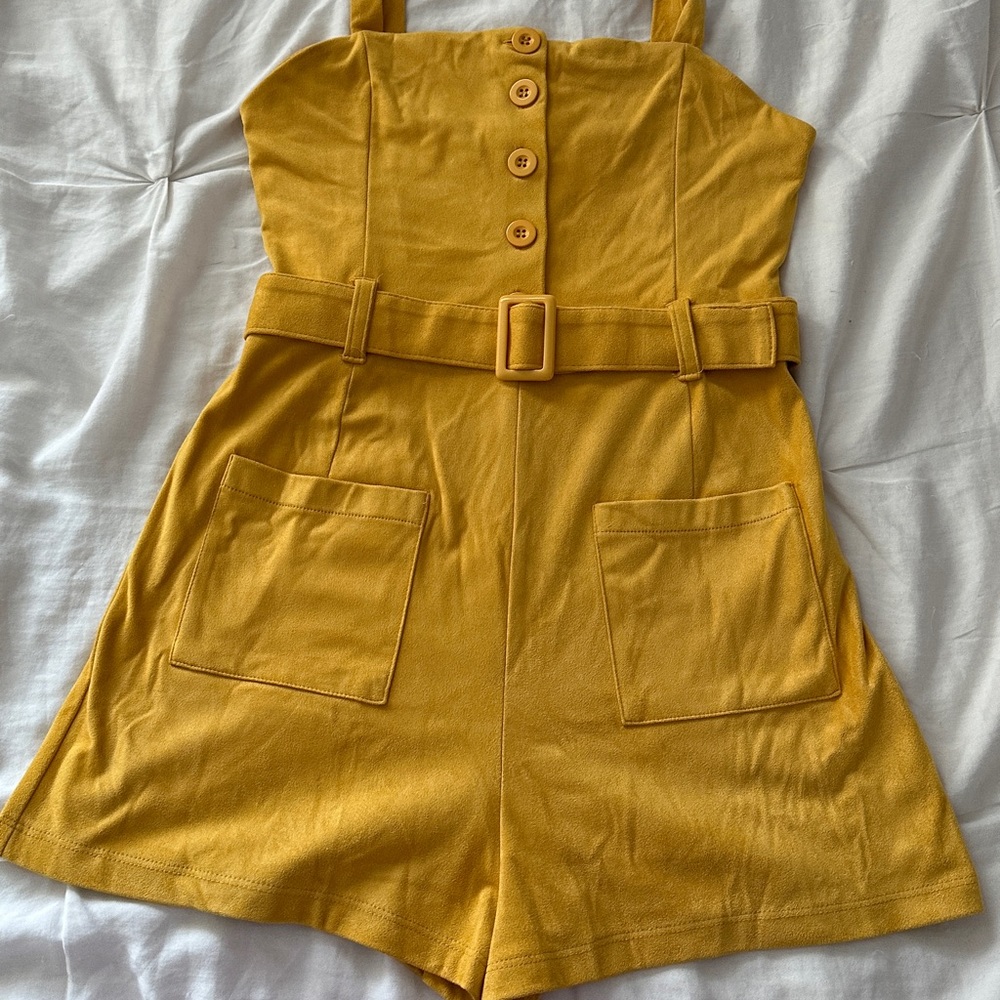 yellow romper 💛